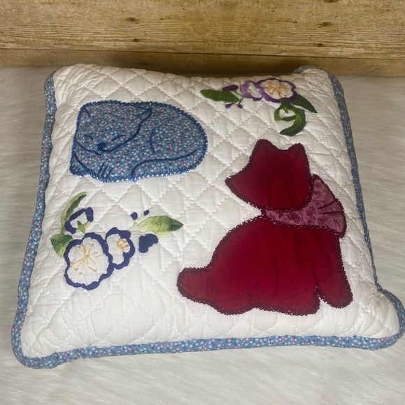 Quilted Cat Dog Throw Pillow Country Decorative Floral Puppy Kitten Vintage - Picture 3 of 11